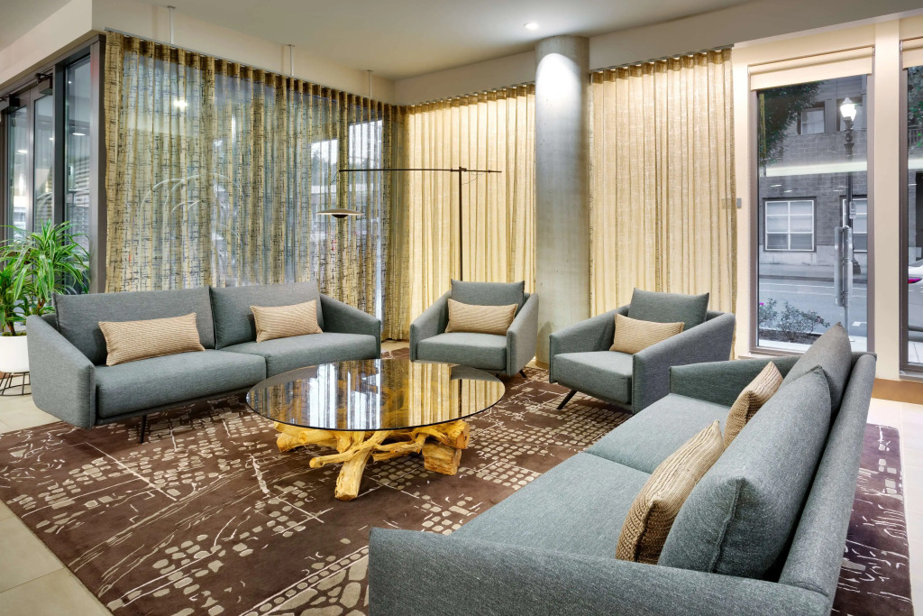 Hyatt House Portland / Downtown