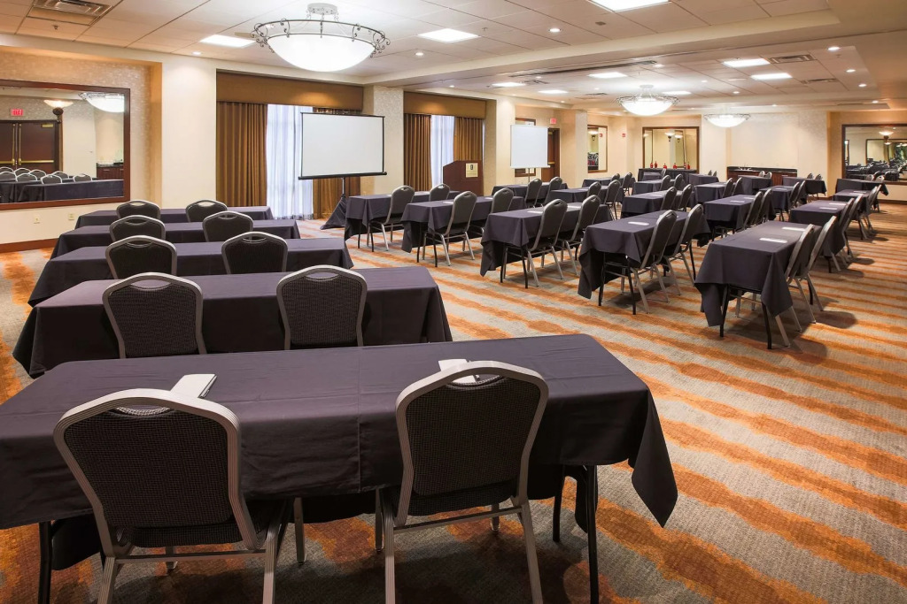 Embassy Suites Louisville East