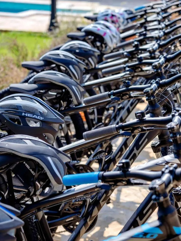 Villa With 5 Bedrooms in Stari Grad, With Private Pool, Enclosed Garden and Wifi Near the Beach