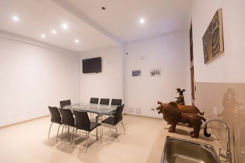 D´Milez Hotel