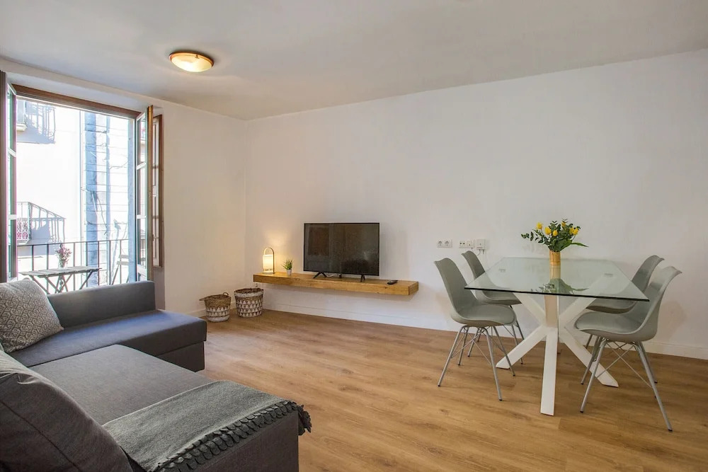 Flateli Apartamento Cort Reial 2