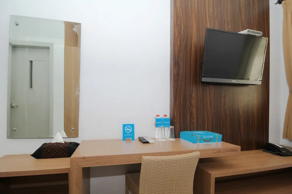 Airy Terminal Tirtonadi MT Haryono 80 Solo