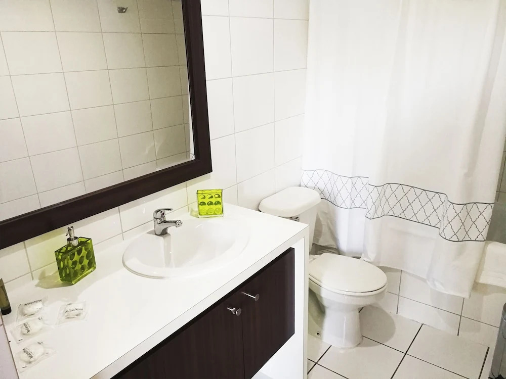 Amistar Apartments