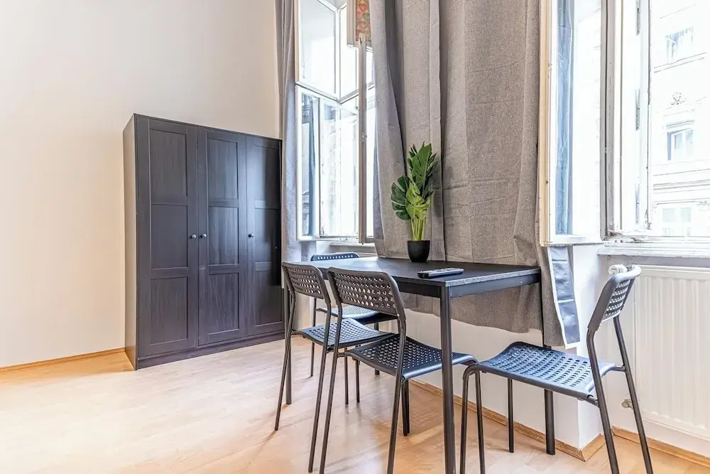 Long Stay 2BR Apt For 5 Stadthalle