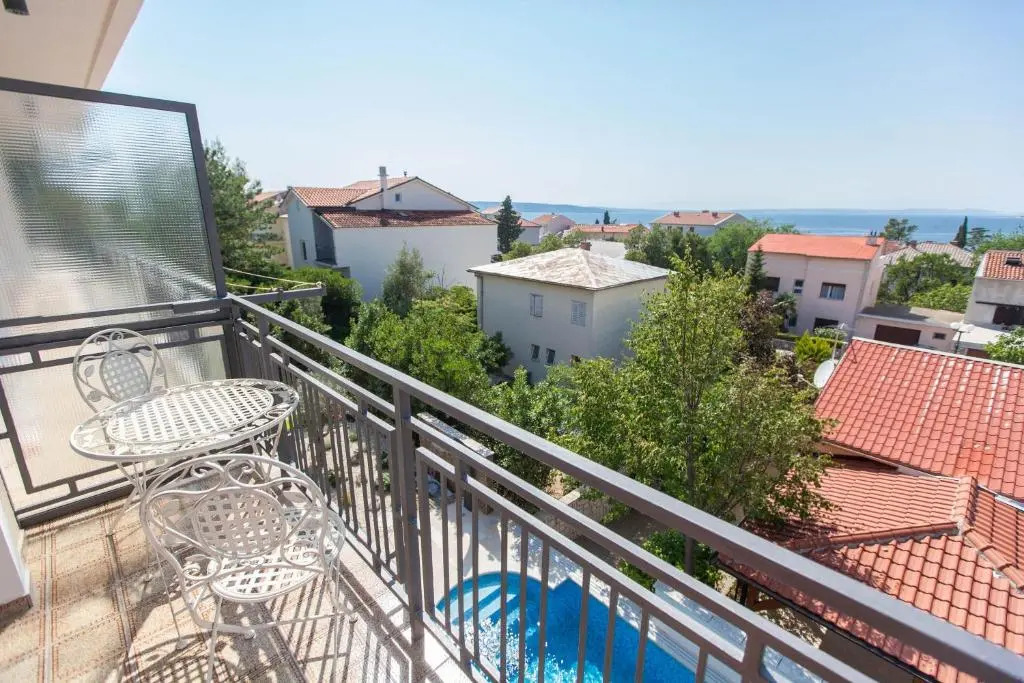 Anikol Apartments