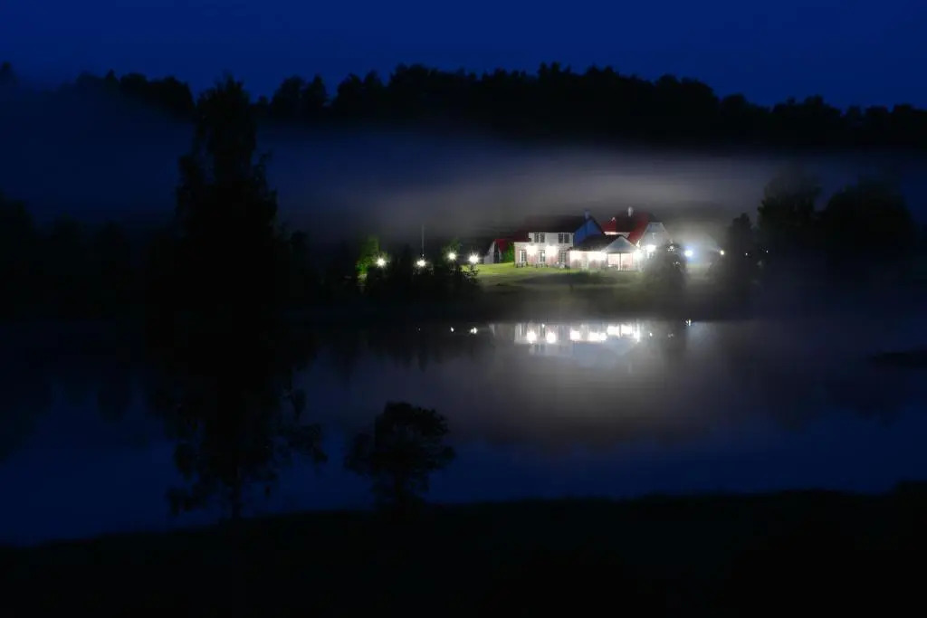 Ööbikuoru Villa