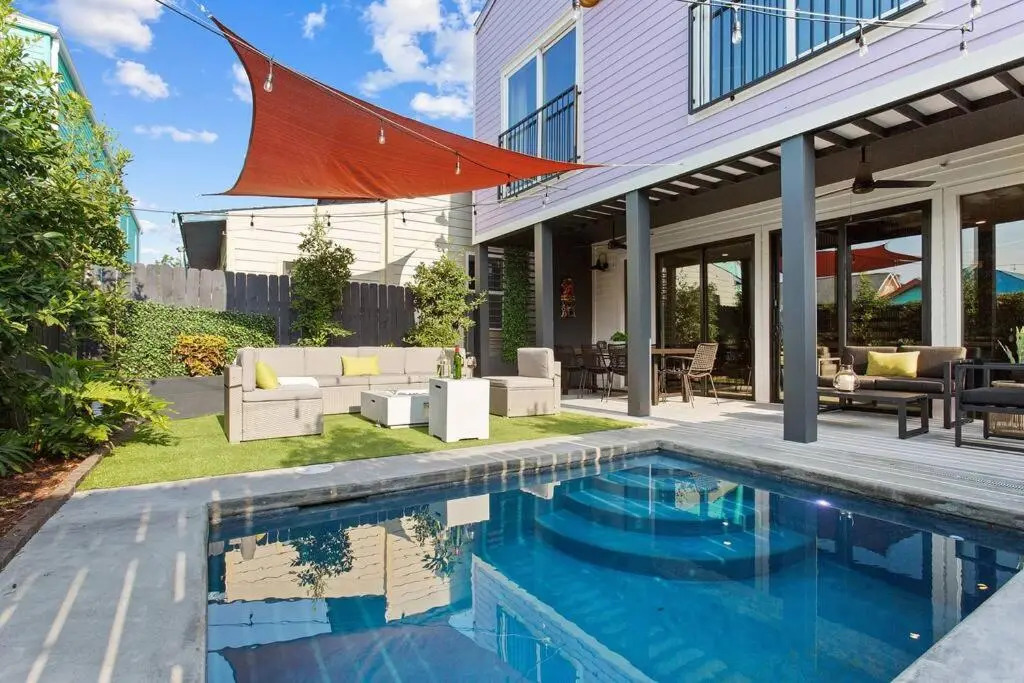 Hidden Oasis With Private Pool - Near FQ