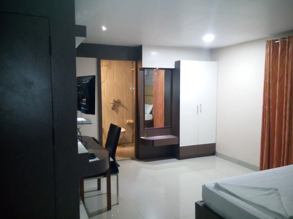 Hotel Eastern Plaza