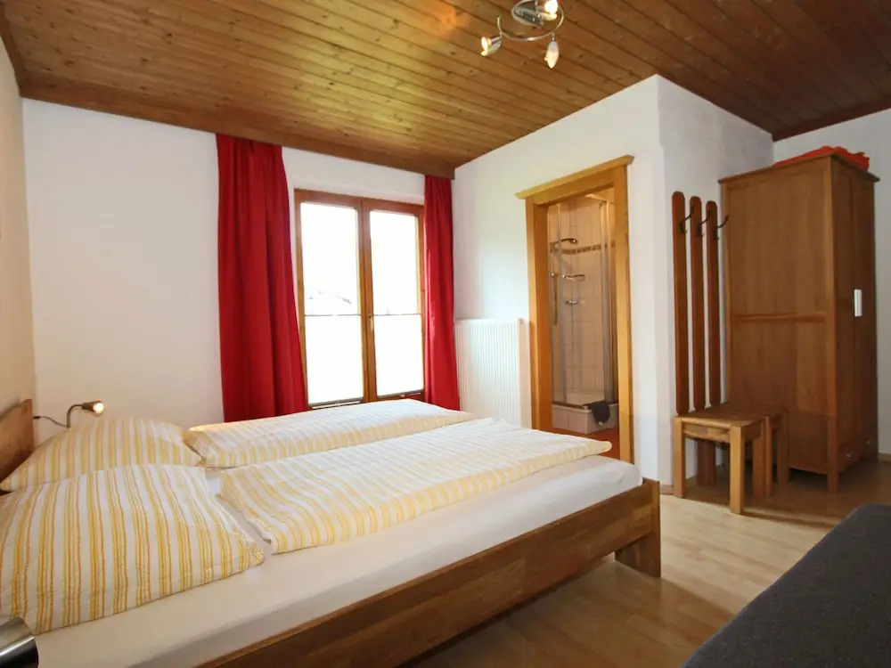 Cozy Apartment in Zell am Ziller Balcony