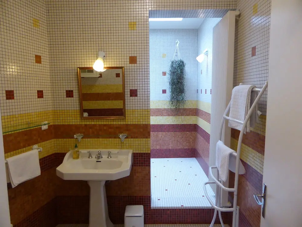 Une chambre a Neuilly