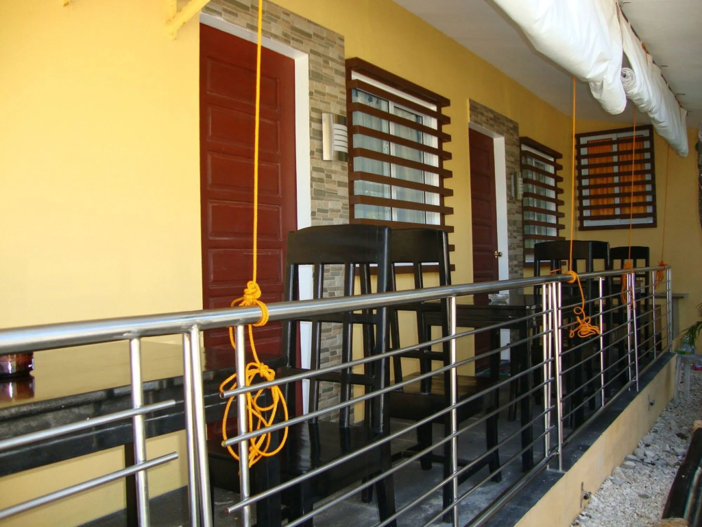 Luzmin BH - Beachfront Cottages