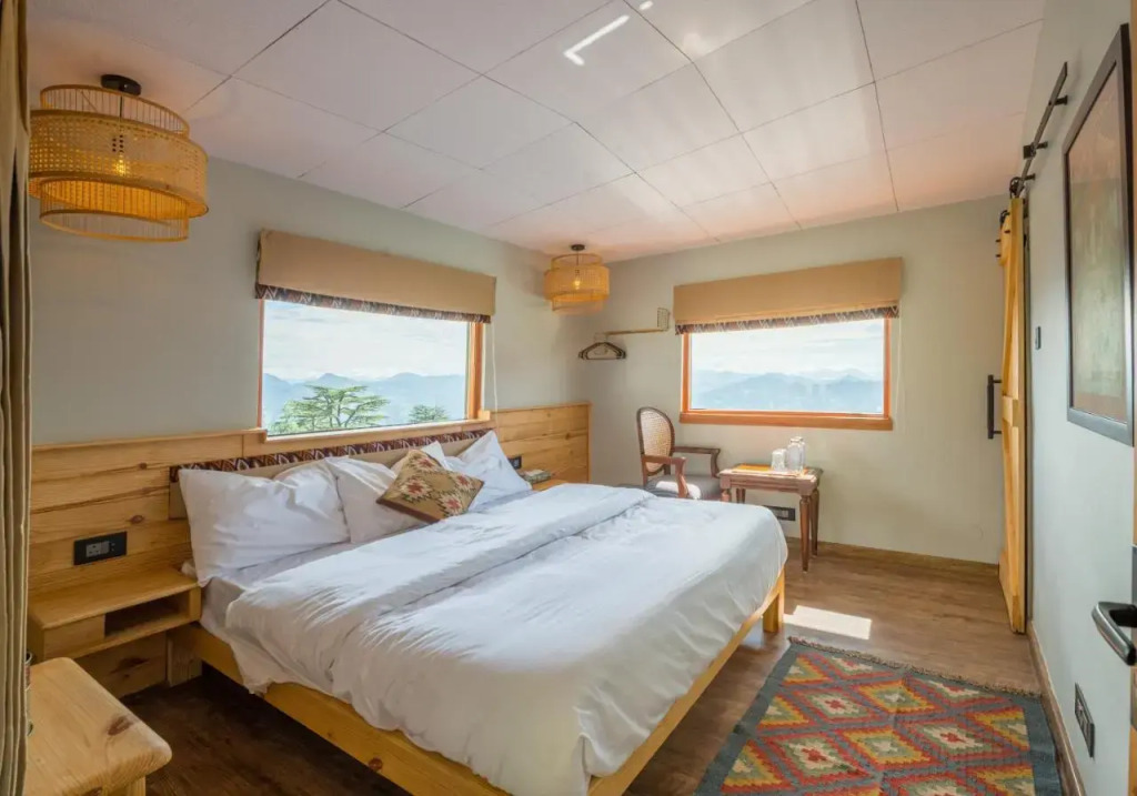 3 BHK Cottage in Chharabra, Kufri, by GuestHouser (068A)