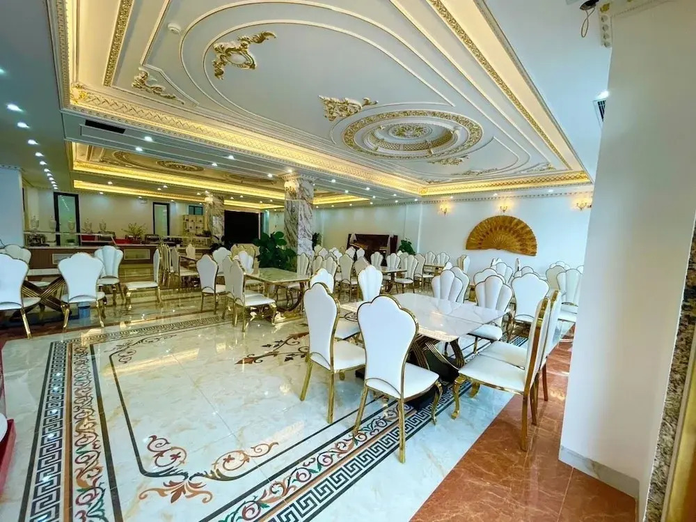 Đông Thắm Hotel