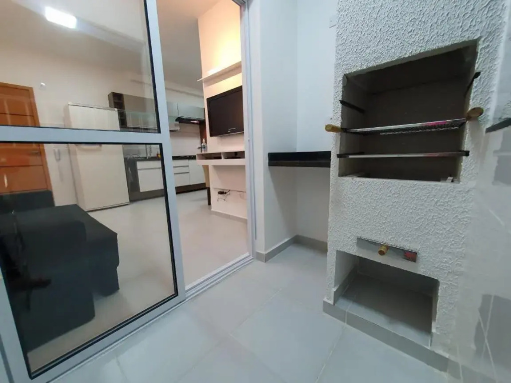 Apartamento novo , poucos metros da praia