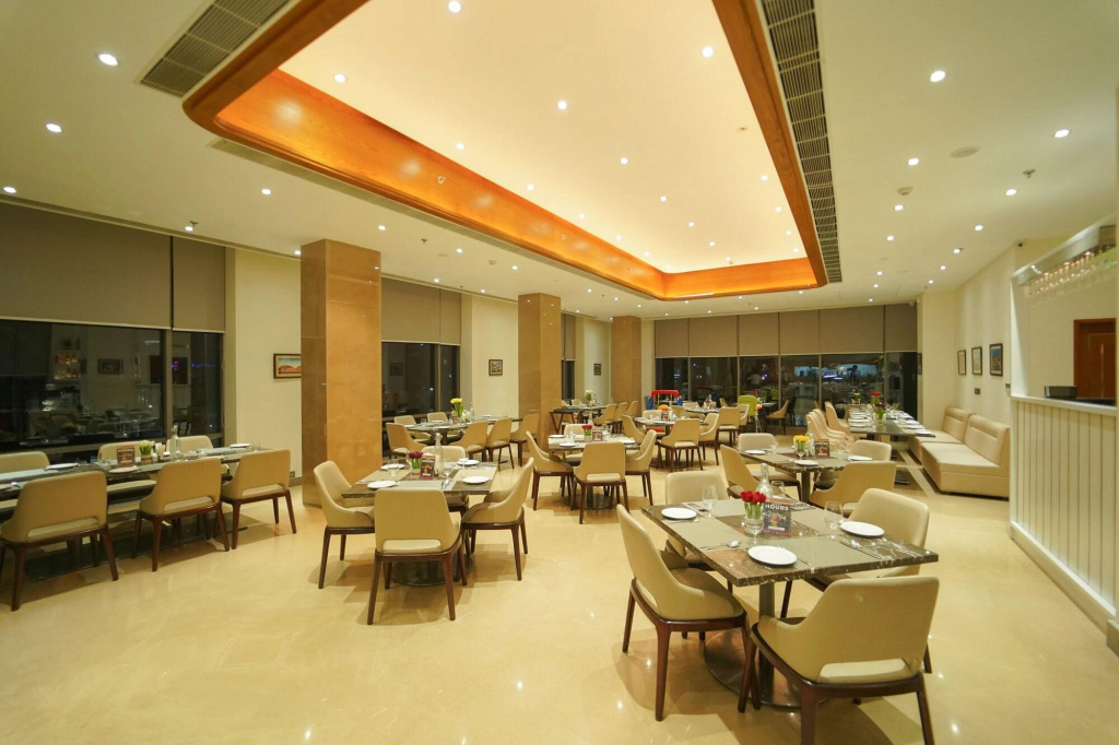 OYO 132 Hotel Royal T
