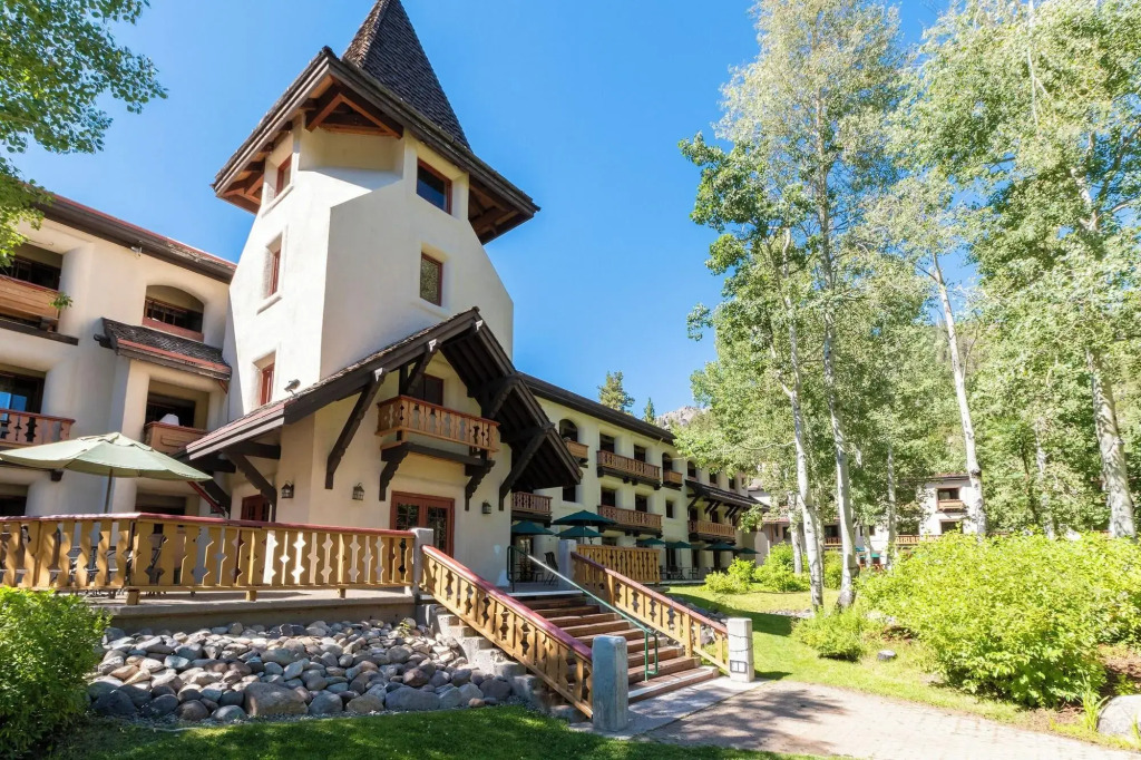 Olympic Village Inn Olympic Valley