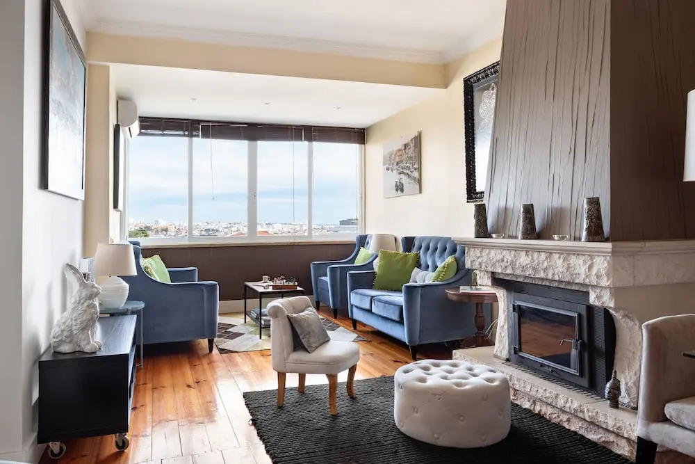 ALTIDO Exquisite 2-BR Apartment in Monte Estoril