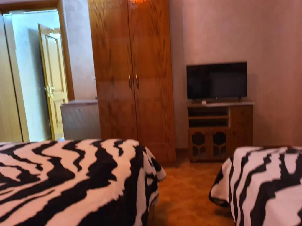 Kompleksi GJONI