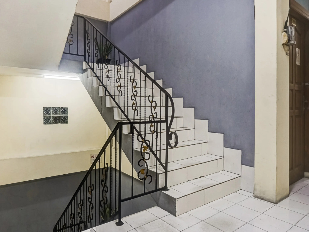 RedDoorz near Lokasari Mangga Besar 7