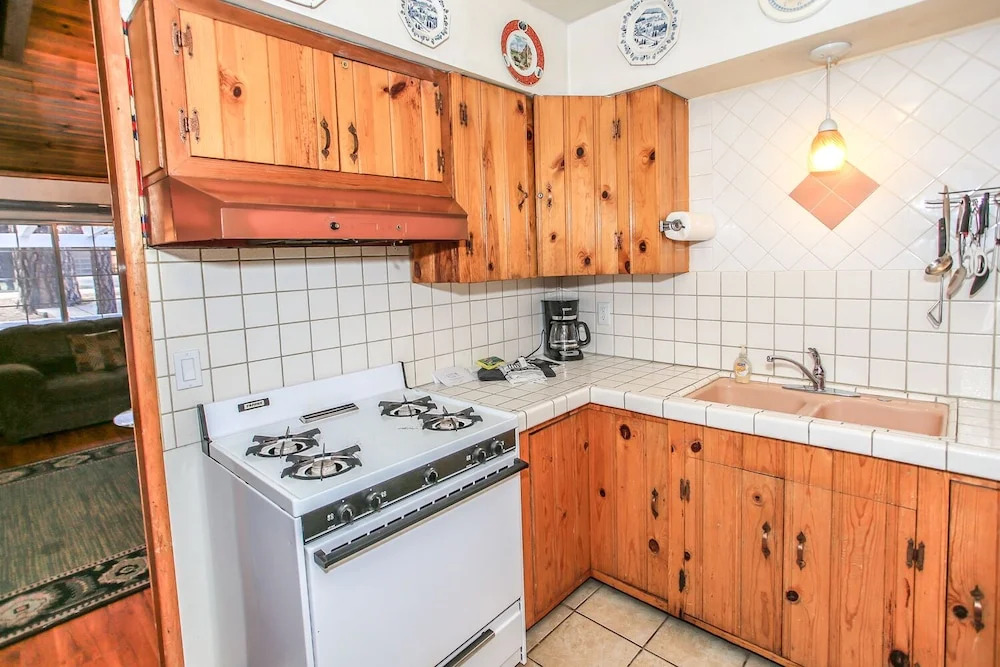 McWhinney Summit Cabin