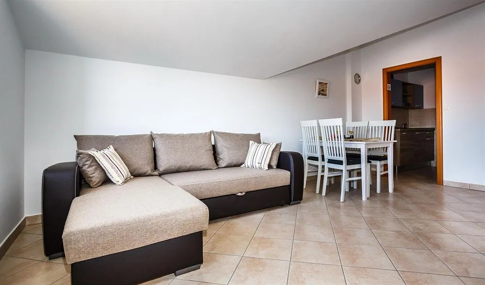 Apartments Mare