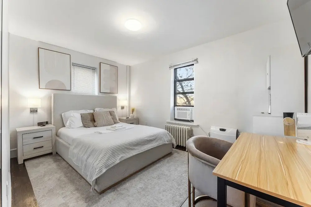Bay Ridge ApartHotel