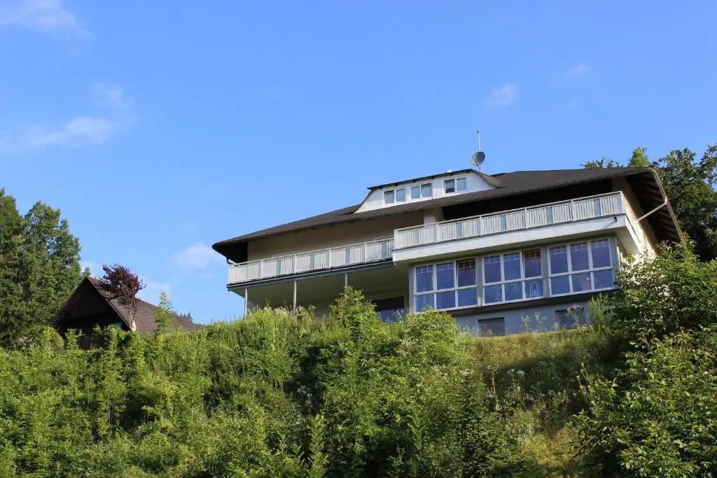 Ferienwohnungen Krakolinig