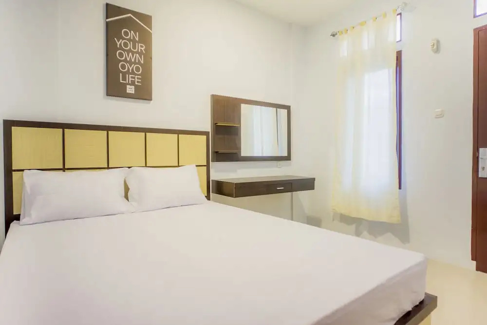 Rose House by OYO Rooms