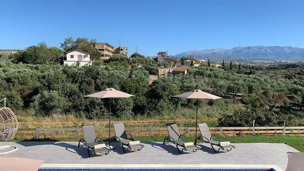 RODOU Suites & Villas