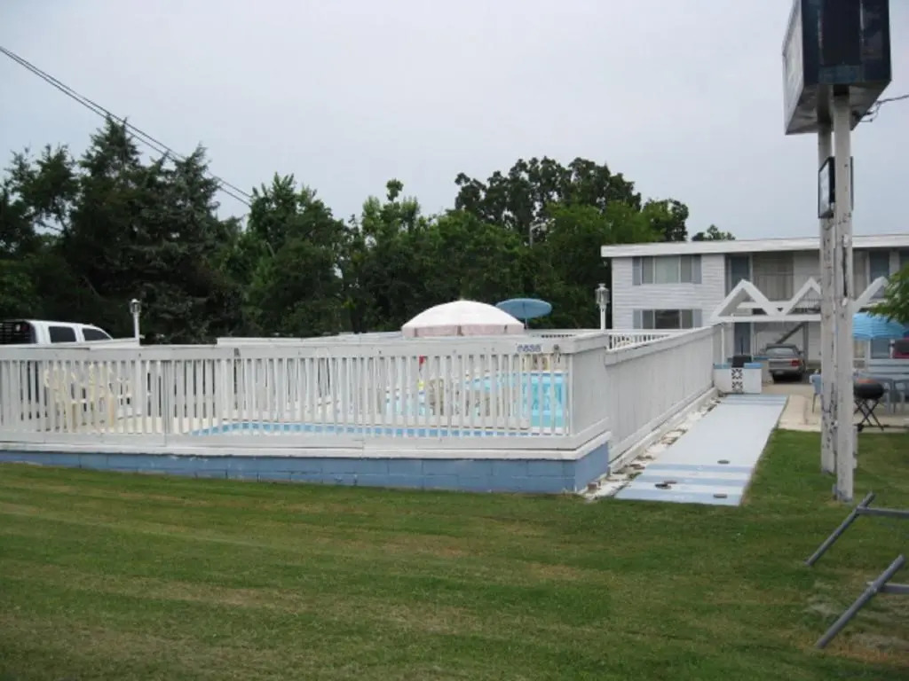Twin Lakes Inn