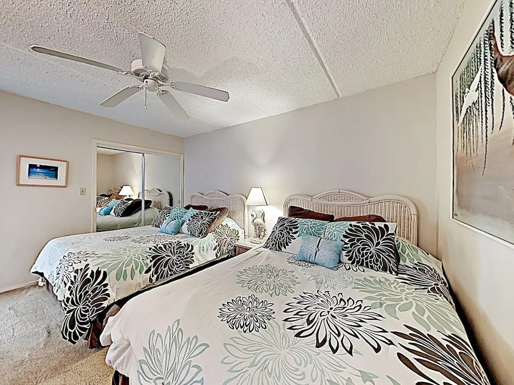 New Listing! Bright Beachfront Getaway W/ Balcony 2 Bedroom Condo