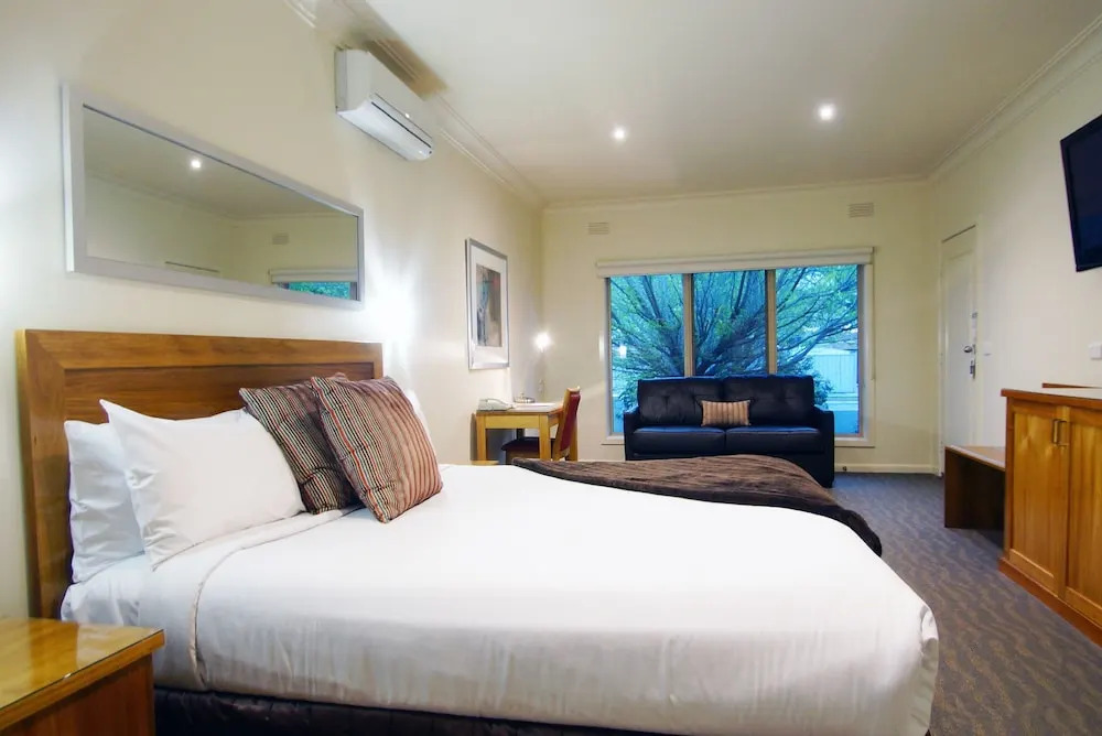 Best Western Wyndhamere Motel