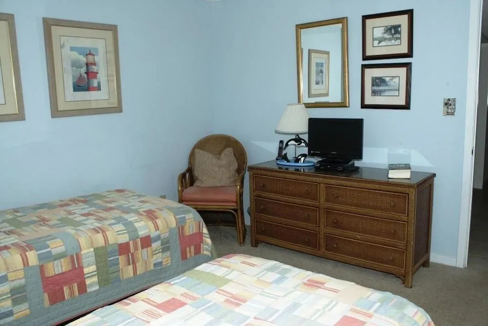 Xanadu III 805 - 4 Br Condo