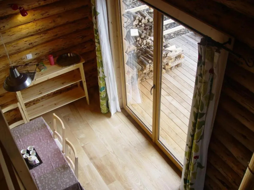 Chalet rustique avec poêle à bois - 3 pers, animaux admis - FR-1-496-187