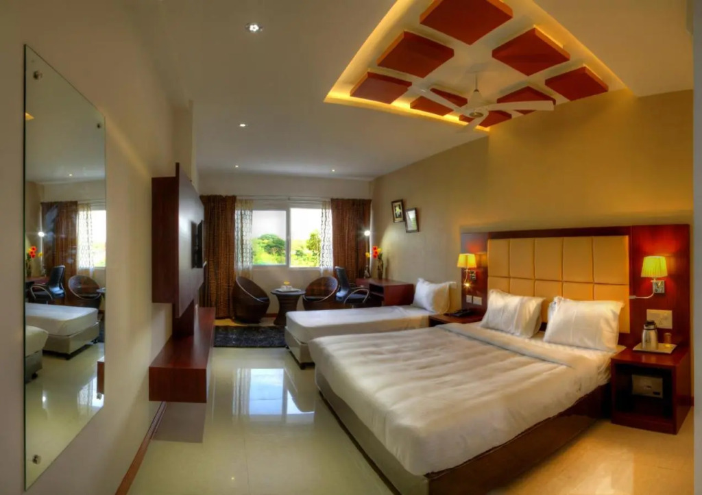 Rajmahal Inn