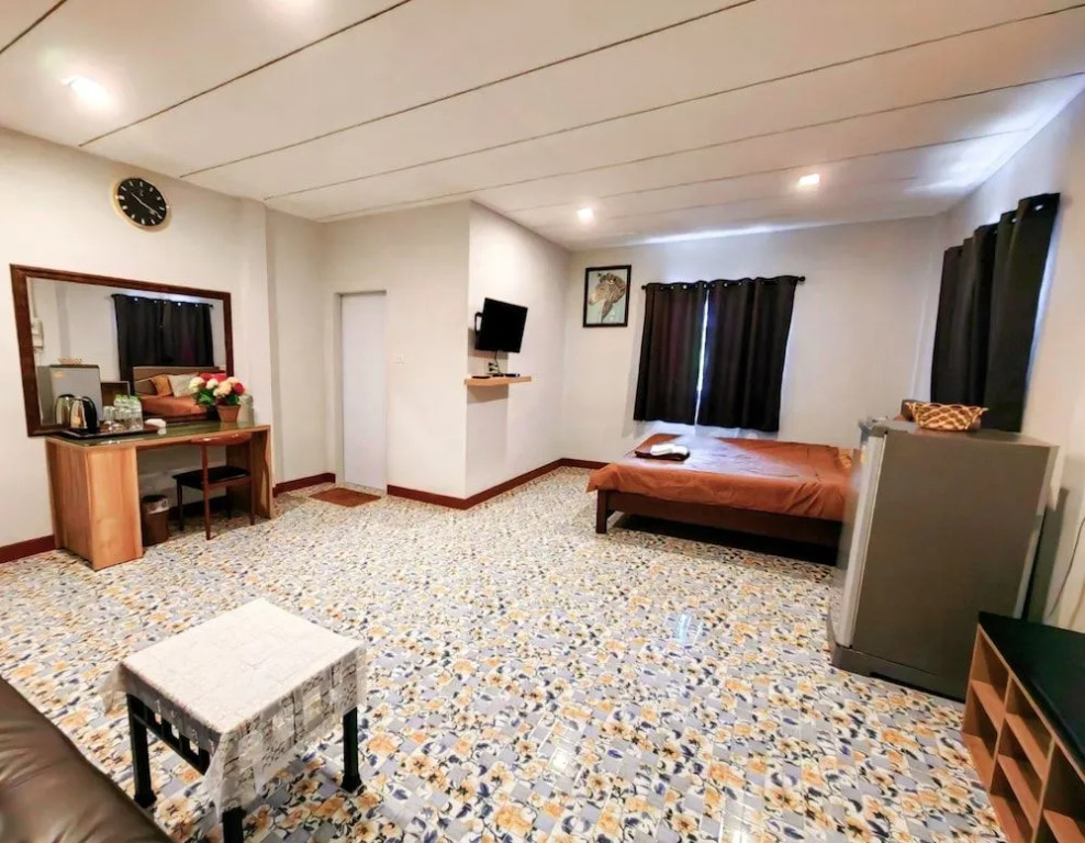 Trang Oasis Waterpark Hotel