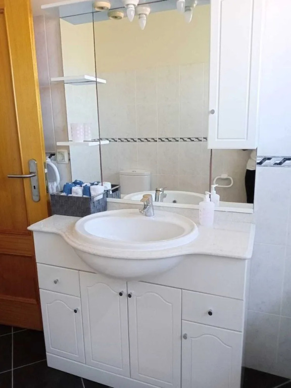 Charming 2-bed House in Ponta Delgada