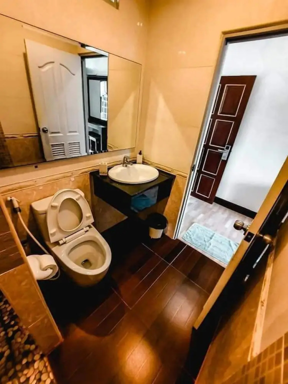Walking Street Hostel