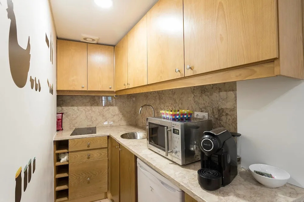 Cozy Apartments in Heart of Lisbon Bairro Alto