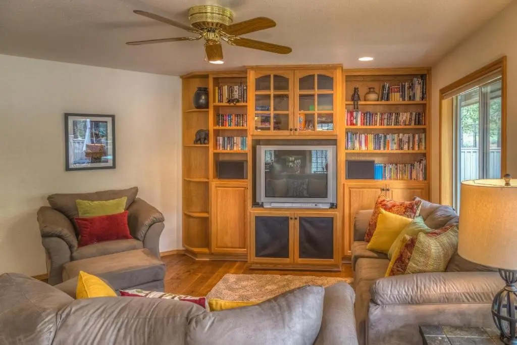 9 Hoodoo-AC-Hot Tub-5BR/3BA