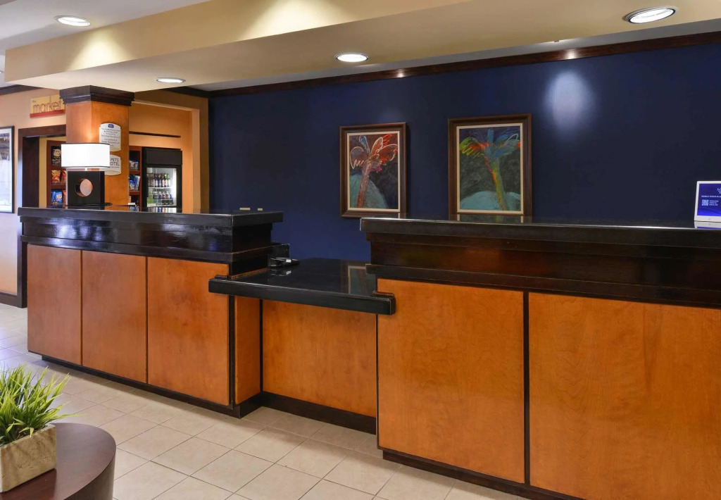 Fairfield Inn and Suites Charleston North/University Area