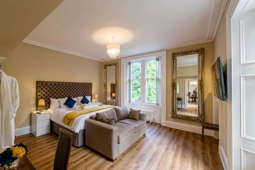 Rosedene Highland House - Emperor Apartment 6