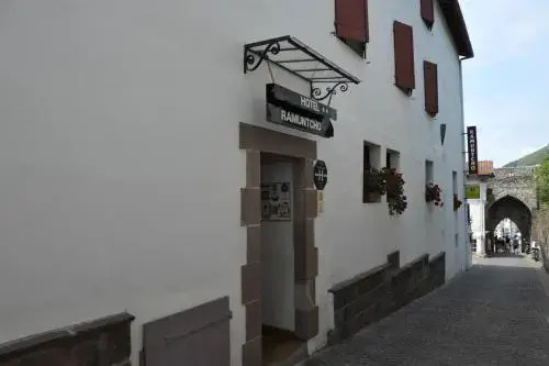 Hostel20 Ramuntcho