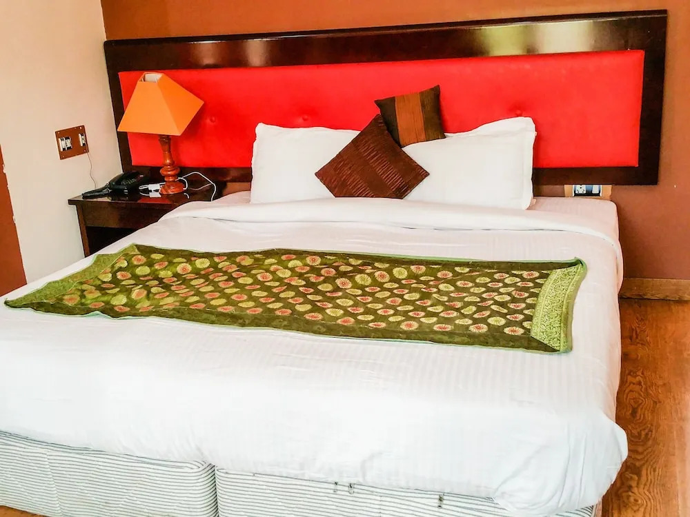 TIH Hotel City Palace