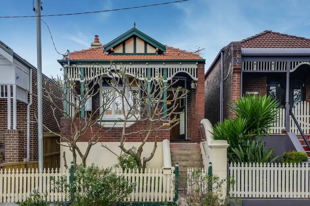 Stunning Inner City House Close to Fish Market