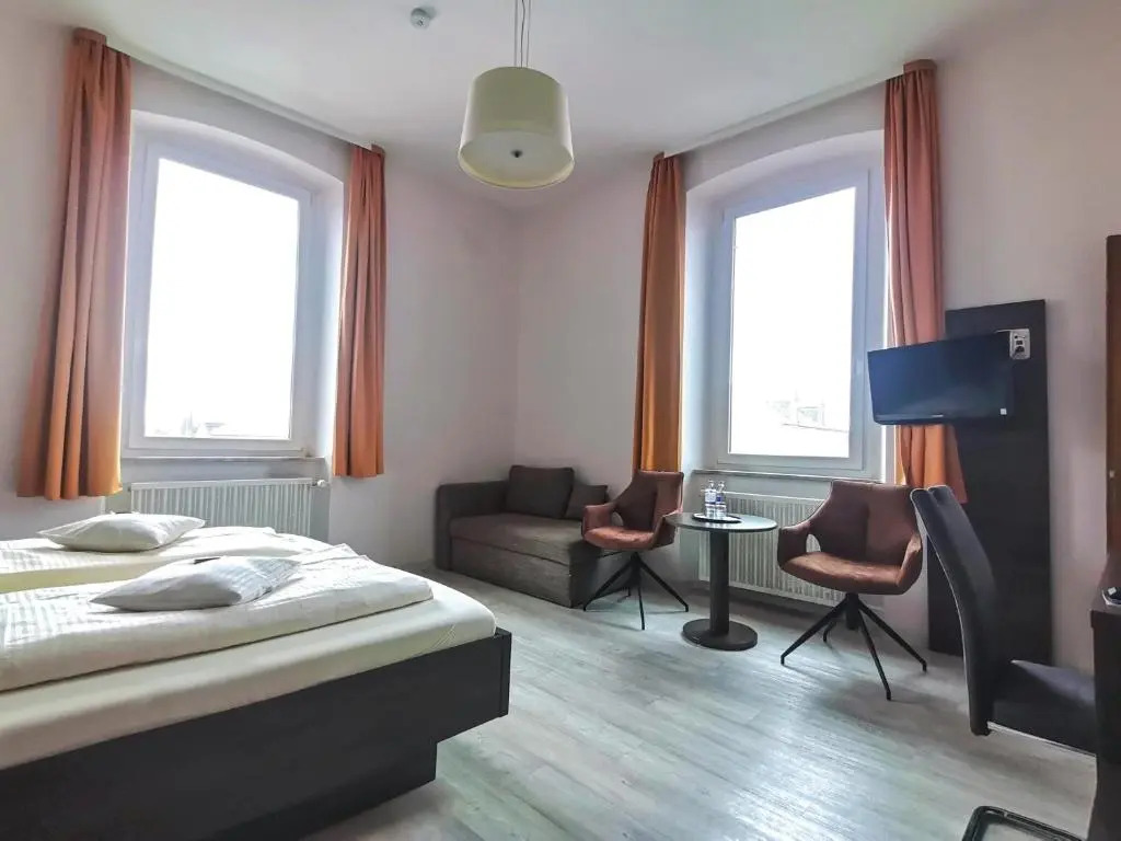 Hotel Kitzinger Hof an der B8