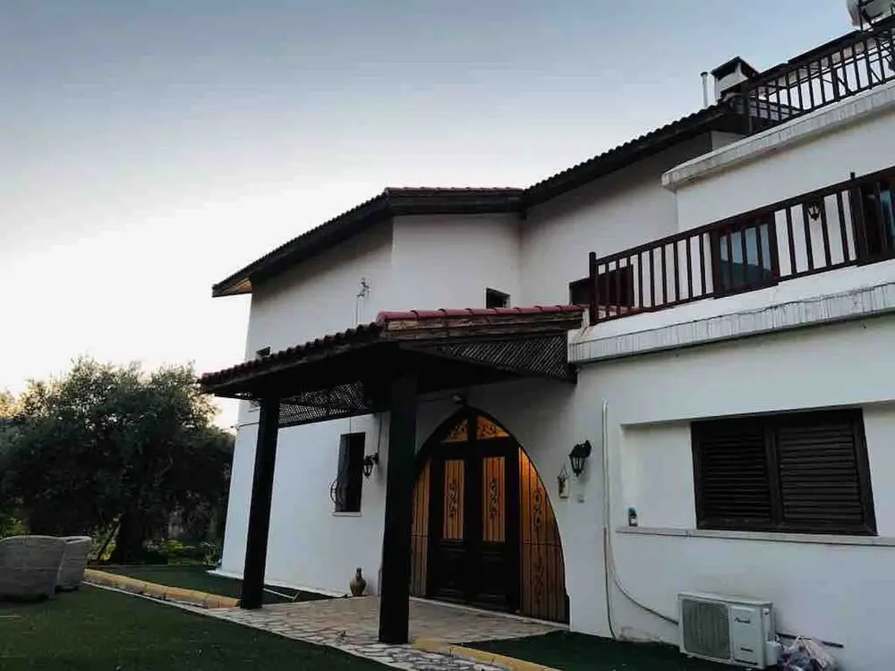 "villa She Ruz "