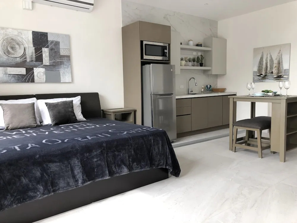 Vista Ocean Suites