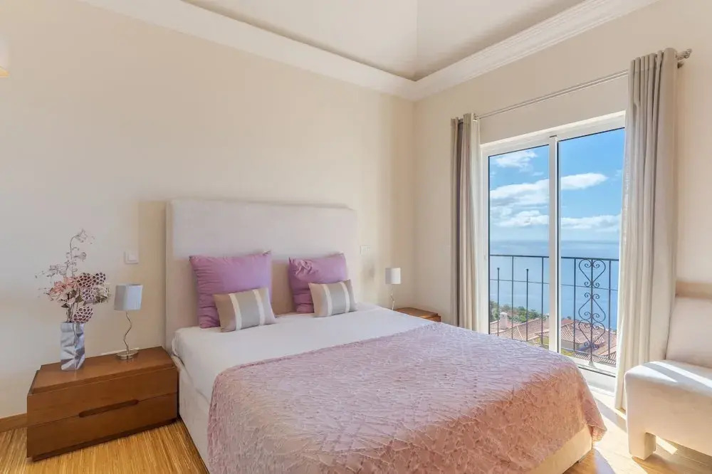 Villa Bougainvillea