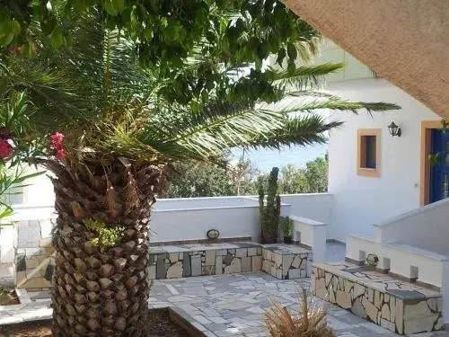 Stefanos Apartments